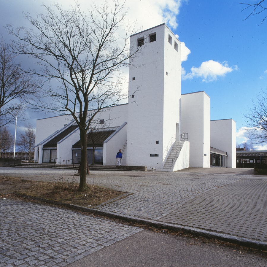 Ellevang Kirke
